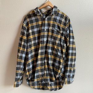 Mens Gap flannel shirt. Size XL